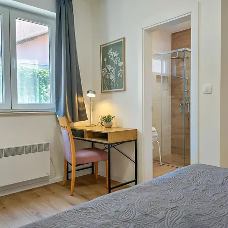 Adrian-2 By Interhome Appartement