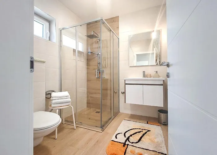 Adrian-2 By Interhome Lejlighed