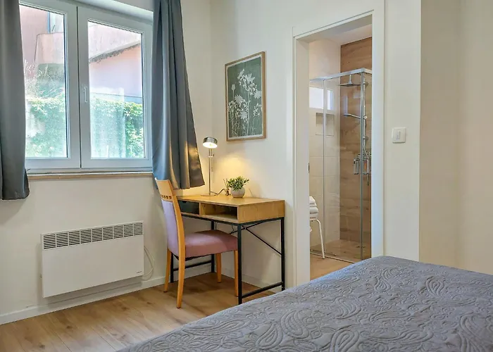 Adrian-2 By Interhome Lejlighed