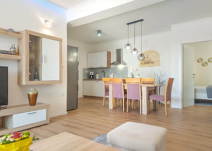 Adrian-2 By Interhome Lejlighed *